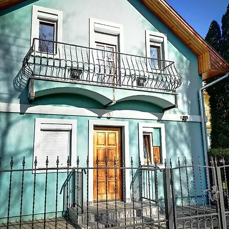 Azur Vendeghaz Holiday home Hajduszoboszlo