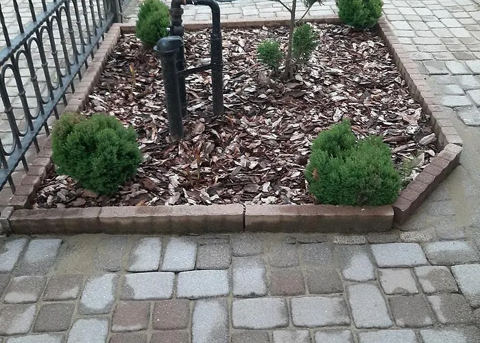 Azur Vendeghaz 度假居 *